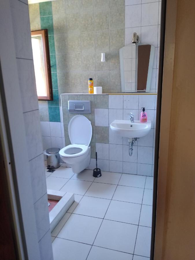 Guest House - Μπατάκ Εξωτερικό φωτογραφία