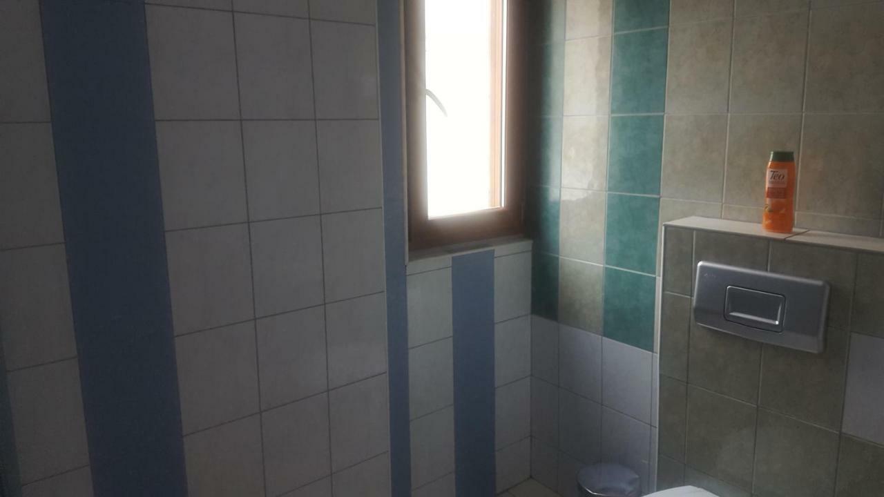 Guest House - Μπατάκ Εξωτερικό φωτογραφία