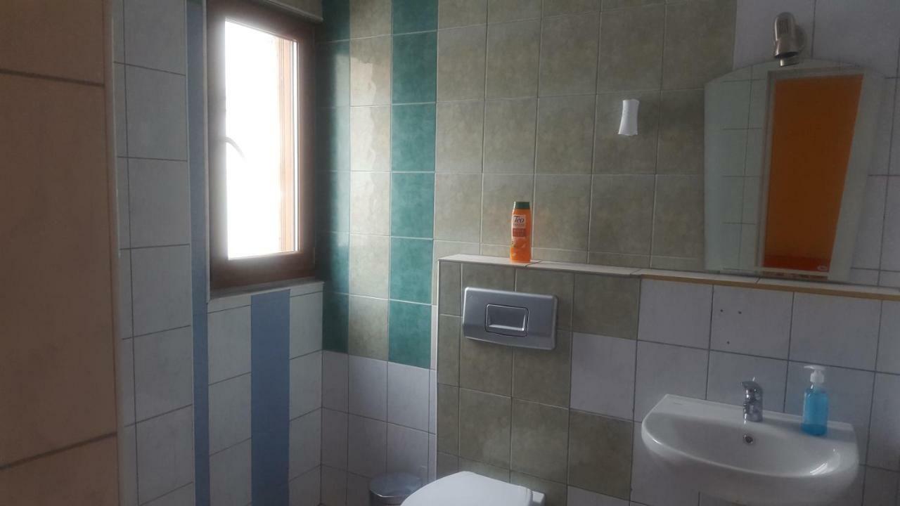 Guest House - Μπατάκ Εξωτερικό φωτογραφία