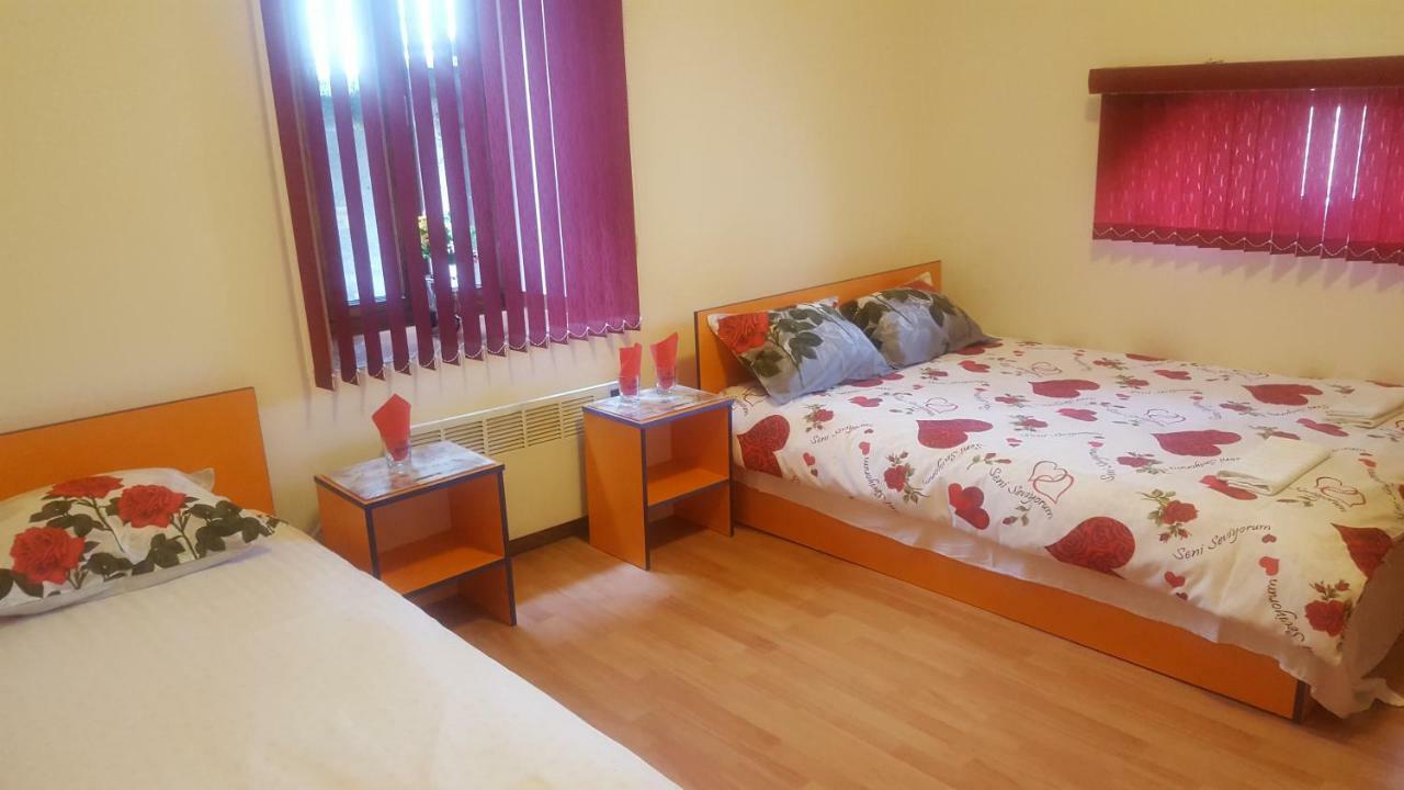 Guest House - Μπατάκ Εξωτερικό φωτογραφία